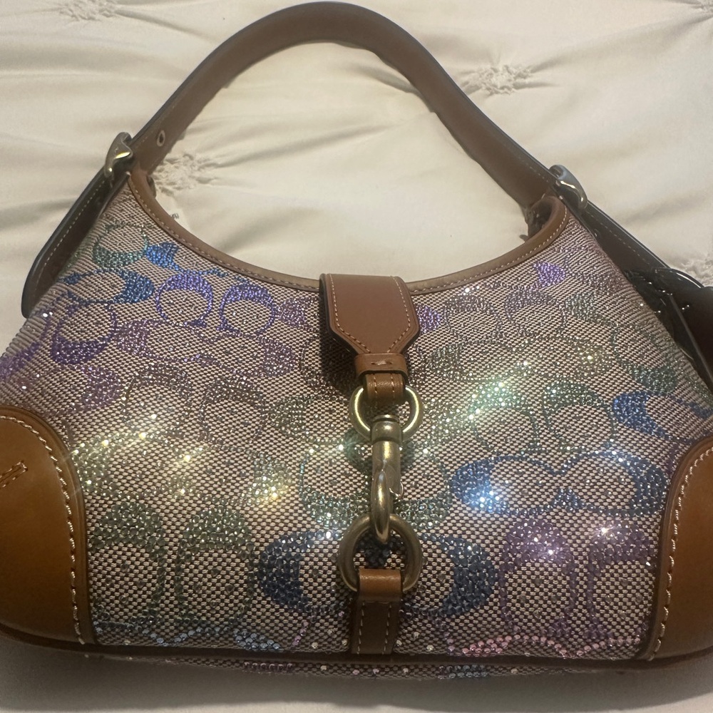 Coach original Hamptons hobo in Crystal signature Jacquard - Picture 7 of 7